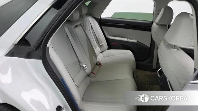 Hyundai Grandeur Hybrid (GN7) id 4185772 из Кореи 18