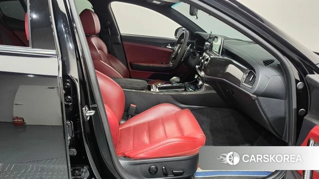 Kia Stinger id 4759809 из Кореи 18