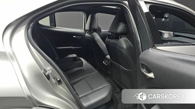 Lexus UX250h id 4250673 из Кореи 18