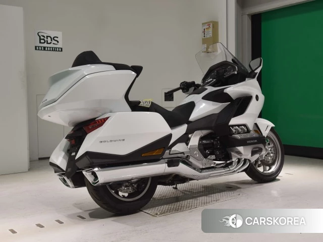 Проданный Honda GL1800 TOUR DCT 2024 из Японии, фото 2