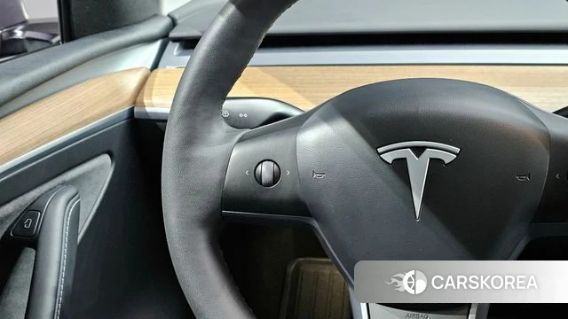 Tesla Model Y id 4315606 из Кореи 18