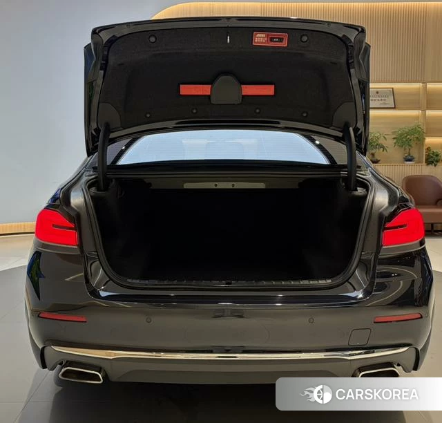BMW 5 series id 4263999 из Китая 18