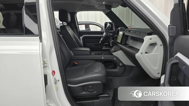 Land Rover Defender (L663) id 4591131 из Кореи 18