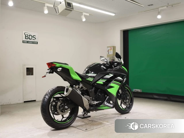 Проданный Kawasaki NINJA 250 ABS 2017 из Японии, фото 2