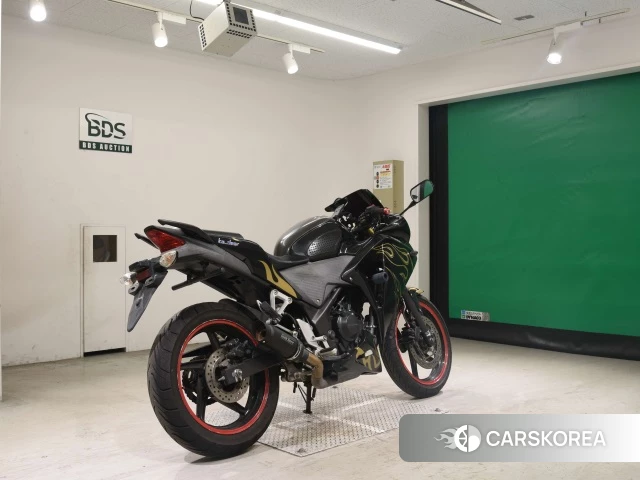 Проданный Honda CBR250R 2011 из Японии, фото 2