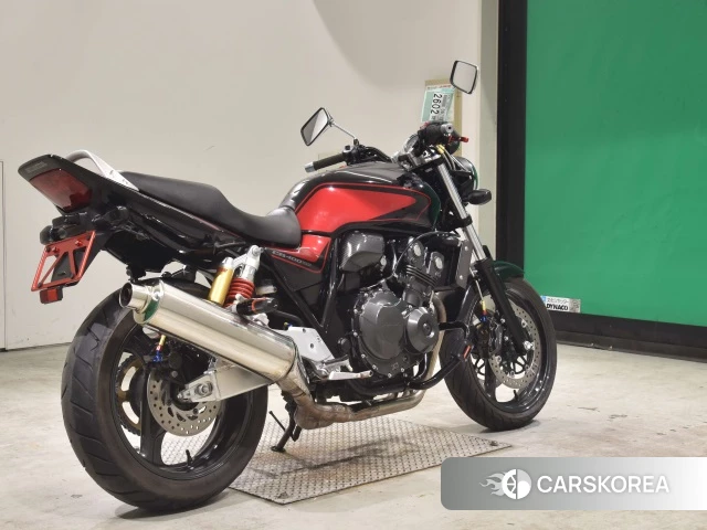 Проданный Honda CB400SF 2010 из Японии