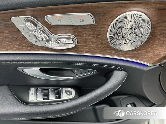 Mercedes-Benz E-class id 4256075 из Китая 18