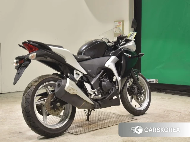 Проданный Honda CBR250R ABS 2011 из Японии, фото 2