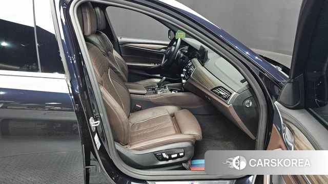 BMW 5 Series (G30) id 4595344 из Кореи 18