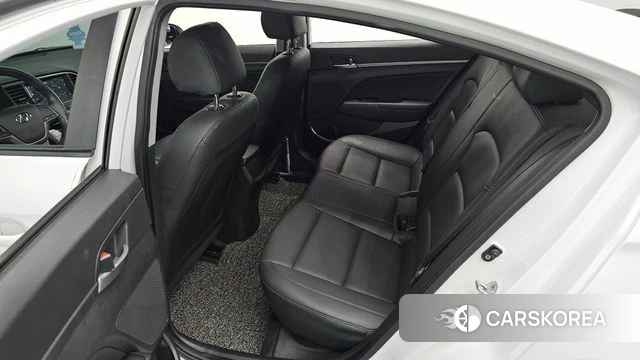 Hyundai Avante AD id 4390589 из Кореи 18