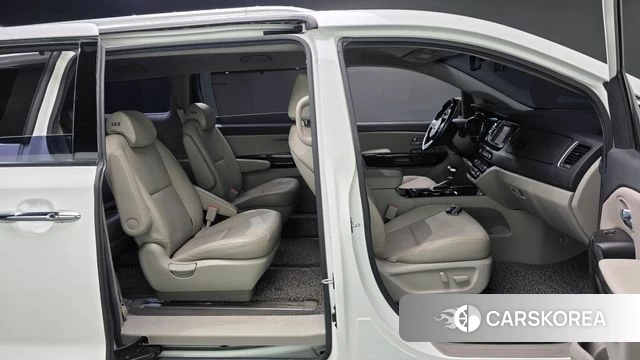Kia The New Carnival id 4708626 из Кореи 18