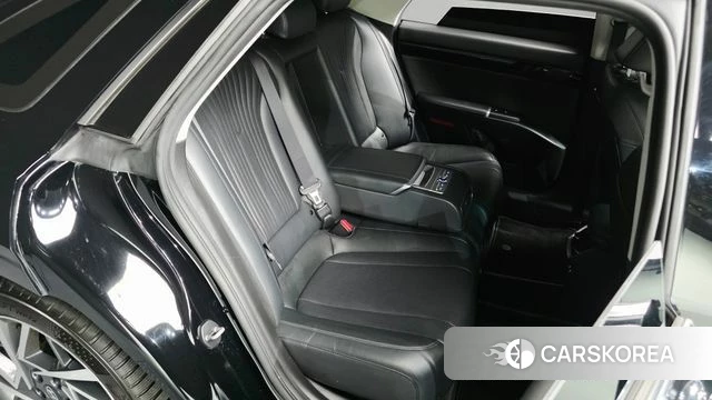 Hyundai Grandeur (GN7) id 4422455 из Кореи 18
