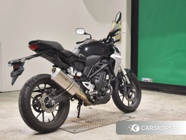 Проданный Honda CB250R 2018 из Японии