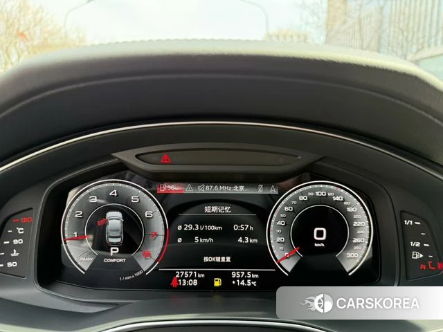 Audi A6L id 4259364 из Китая 18