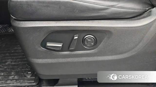 Hyundai Staria id 4936512 из Кореи 18