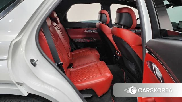 Genesis GV70 id 4187056 из Кореи 18