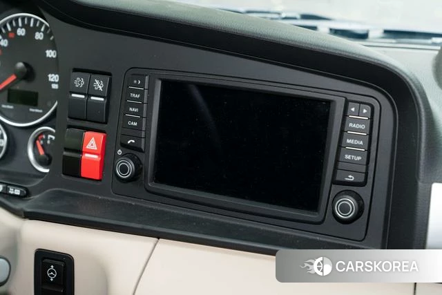 Mercedes-Benz Unimok U5000 SUV id 4239454 из Китая 18