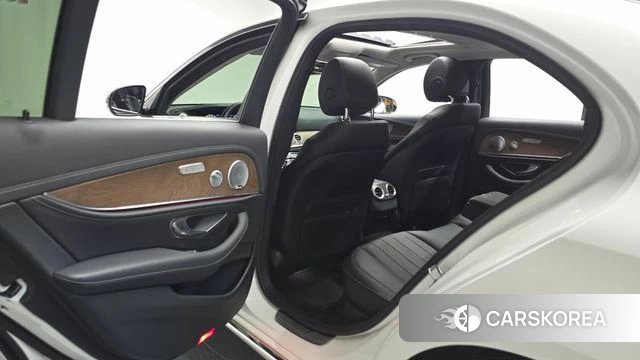 Mercedes-Benz E-Class W213 id 4232149 из Кореи 18