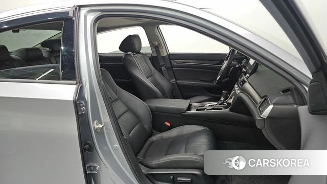 Honda Accord 10th Generation id 4294565 из Кореи 18