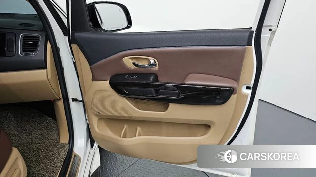 Kia All New Carnival id 4525853 из Кореи 18
