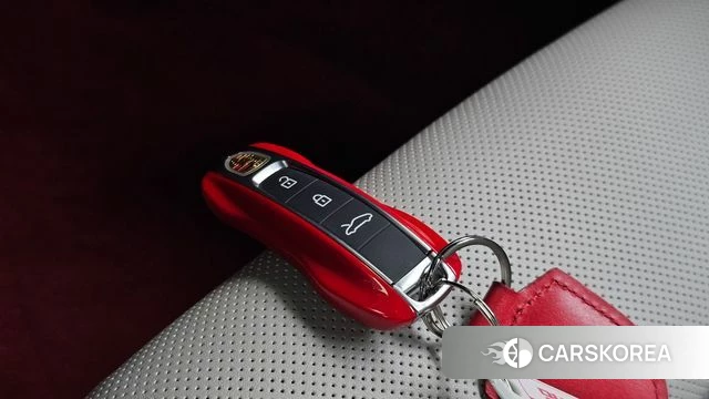 Porsche 911(992) id 4863667 из Кореи 18