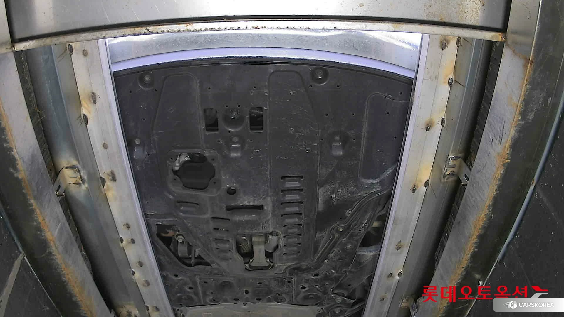 Kia Carnival id 3888379 из Кореи 18