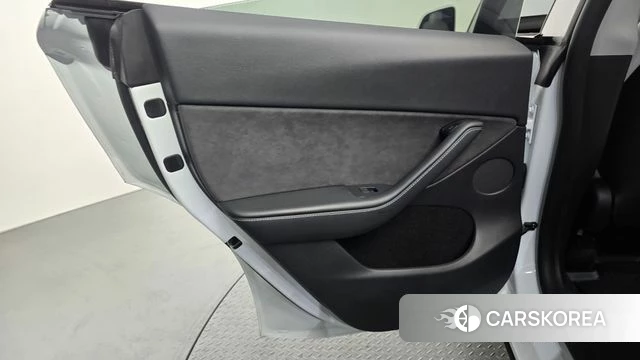Tesla Model Y id 4549058 из Кореи 18