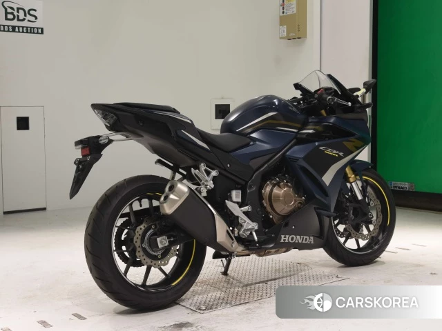 Проданный Honda CBR400R 2023 из Японии, фото 2
