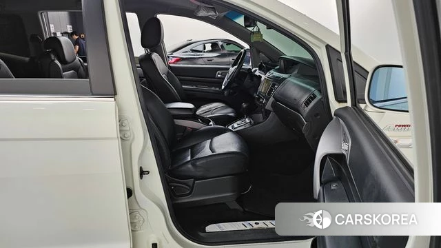 Ssangyong Korando Turismo id 4708943 из Кореи 18