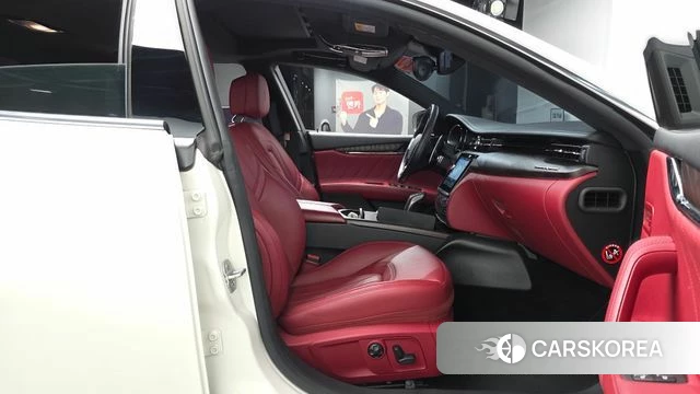Maserati Quattroporte id 4285265 из Кореи 18