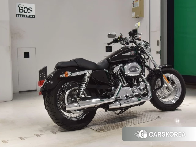 Проданный Harley-Davidson Sportster XL1200C 2016 из Японии, фото 2