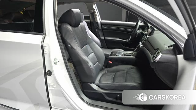 Honda Accord 10th Generation id 4520665 из Кореи 18