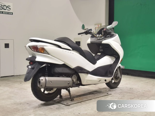 Проданный Honda FORZA Z 2010 из Японии