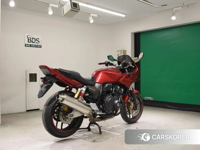 Проданный Honda CB400SF BOLDOR ABS 2014 из Японии, фото 2