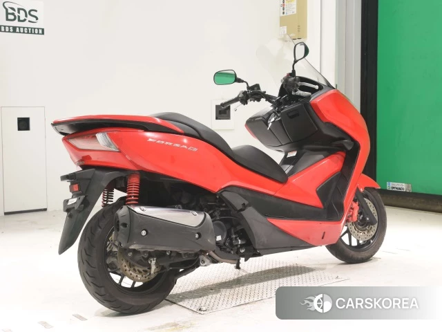 Проданный Honda FORZA 2013 из Японии