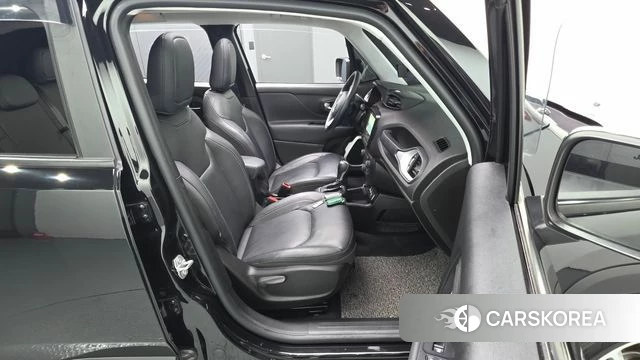 Jeep Renegade id 4581844 из Кореи 18