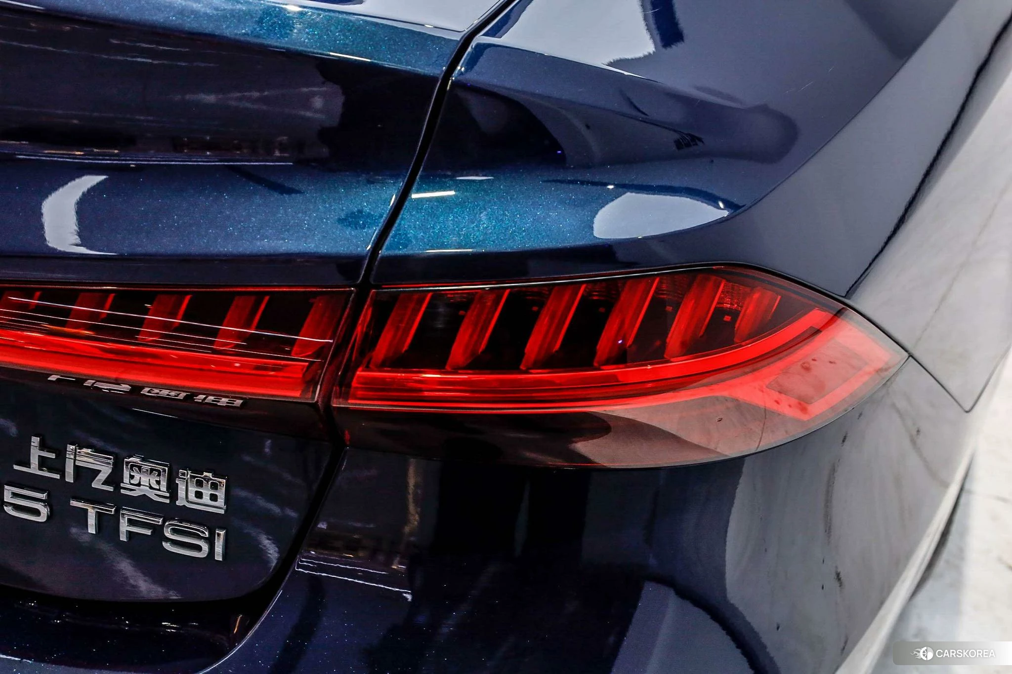 Audi A7L id 4486187 из Китая 18