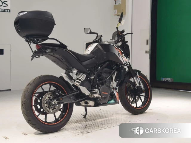 Проданный KTM 125 DUKE 2014 из Японии, фото 2