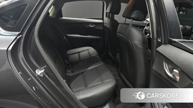 Kia Come New K3 id 4615000 из Кореи 18