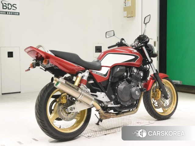 Проданный Honda CB400SF 2013 из Японии