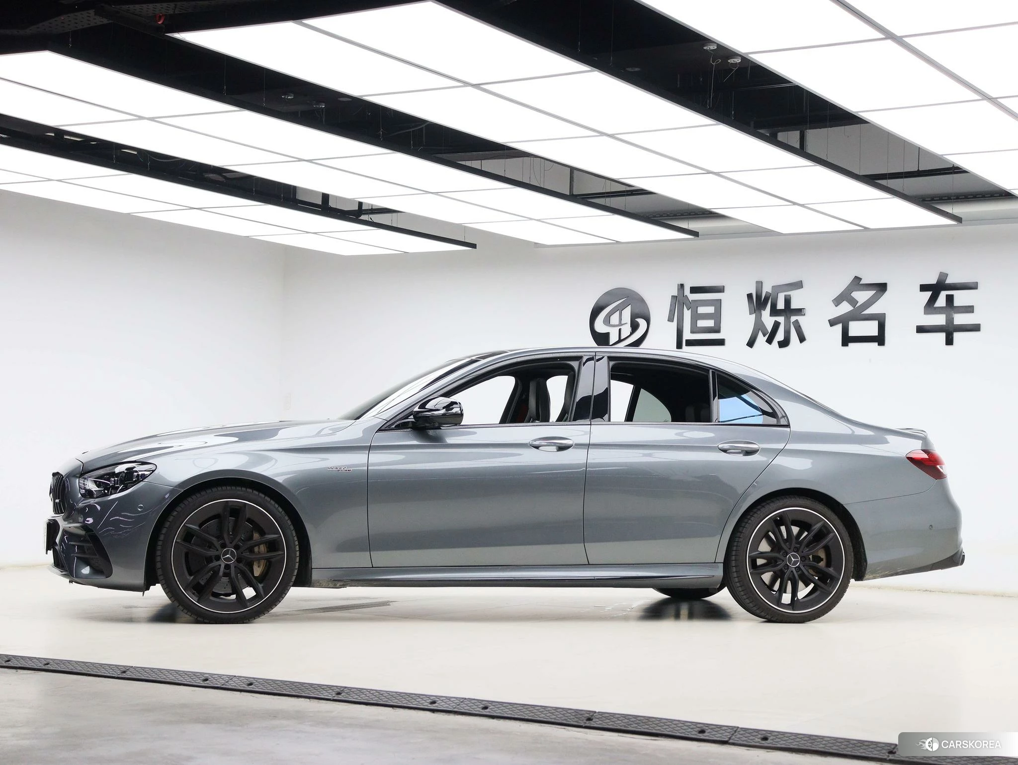 Mercedes-Benz E-class AMG id 4453155 из Китая 18