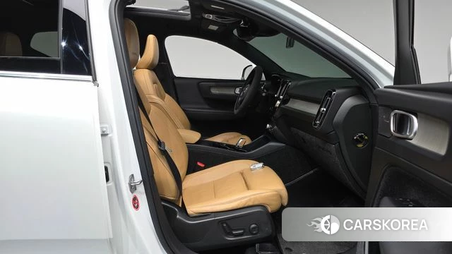Volvo XC40 id 4737408 из Кореи 18