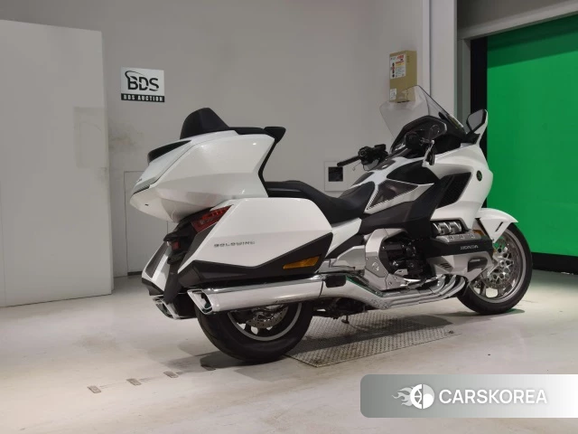 Проданный Honda GL1800 TOUR 2019 из Японии, фото 2