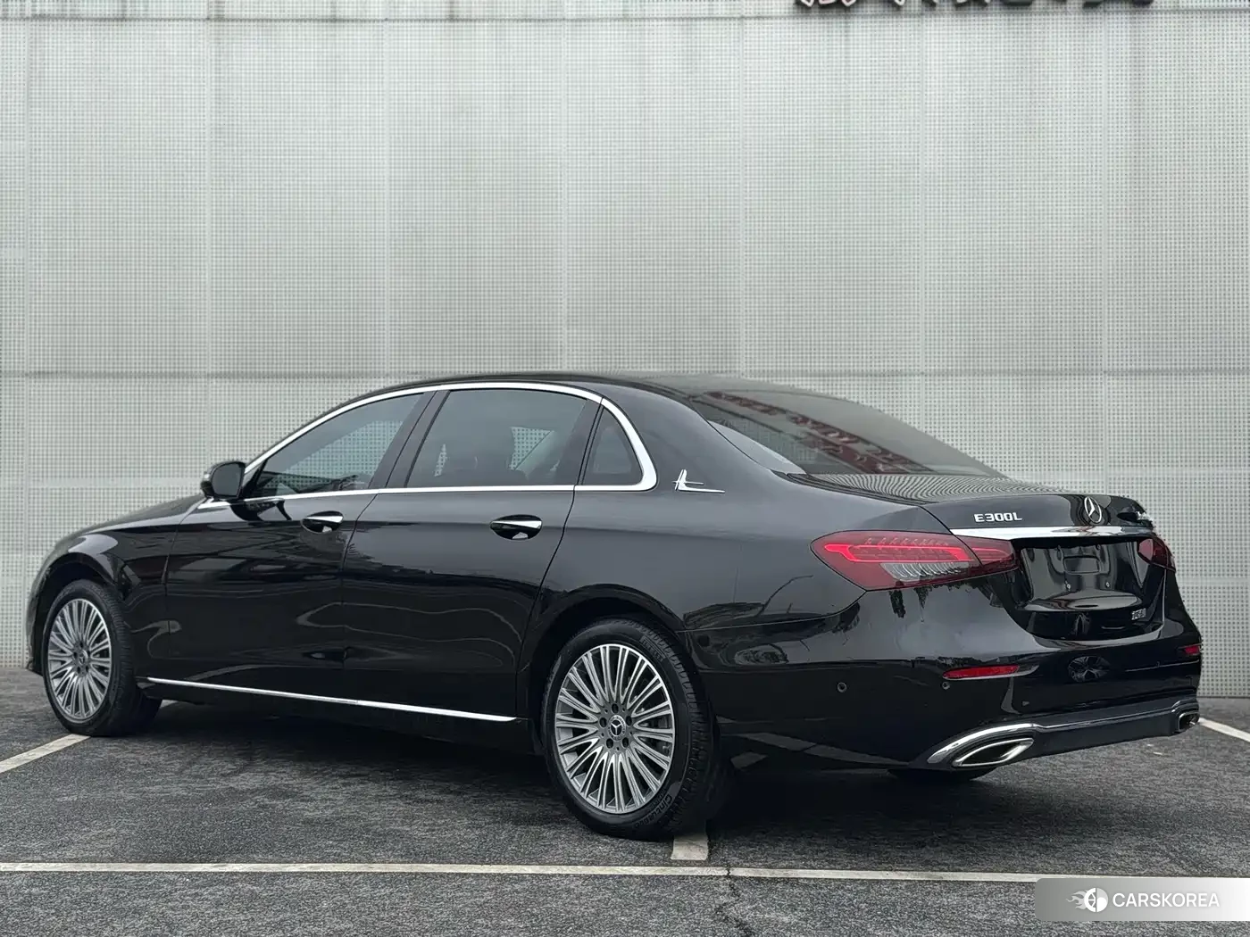 Mercedes-Benz E-Class id 4577598 из Китая 18