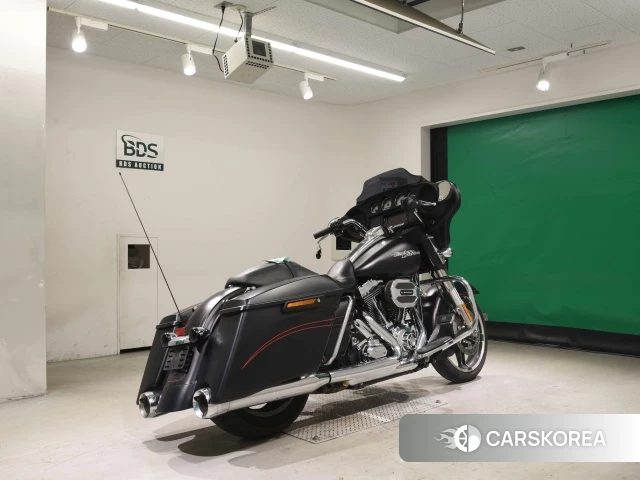 Проданный Harley-Davidson Street Glide FLHXS1690 2015 из Японии, фото 2
