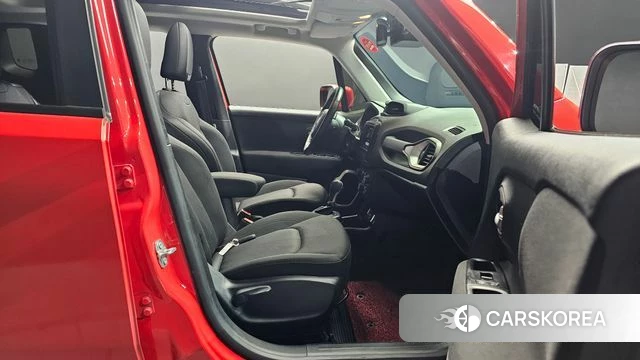 Jeep Renegade id 4573313 из Кореи 18