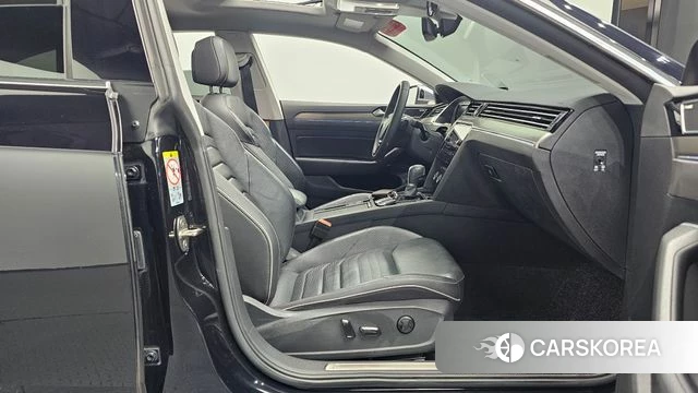 Volkswagen Arteon id 4698380 из Кореи 18