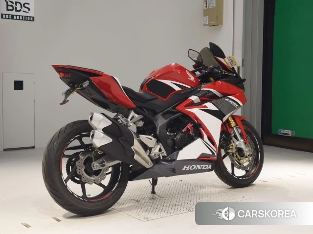 Проданный Honda CBR250RR 2017 из Японии