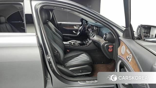 Mercedes-Benz E-Class W213 id 4595806 из Кореи 18