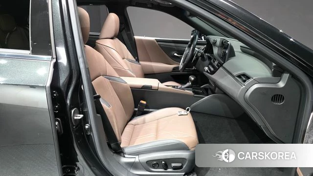 Lexus ES300h 7th generation id 4720198 из Кореи 18